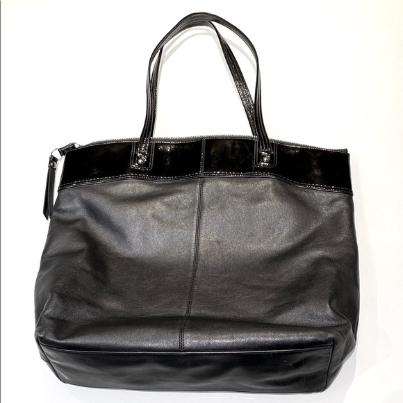 Authentic COACH Laura Circle Signature Black Leather Bag / Purse / Tote - LARGE - Picture 14 of 16